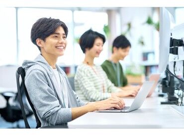 オンライン授業配信中に、トラブルがないかモニタリング！
困っている人がいれば助けてあげましょう♪
※画像はイメージ
