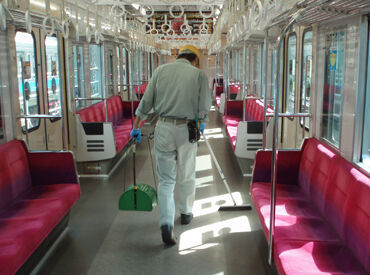 鉄道好きさんやモクモク作業が得意な方におすすめ！
高時給＆短時間で無理なく働ける♪