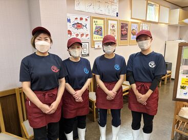 【1】社割あり
メニューを10％OFFで食べられます
【2】まかないあり
通し勤務or夕方勤務の時にはまかないをご用意