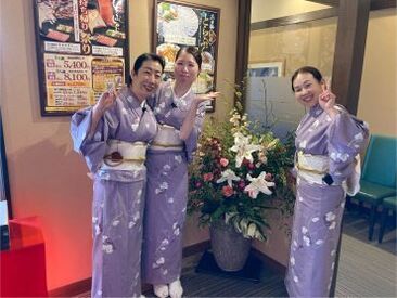 高校生・学生・主婦さんから
フリーターさんまで様々な方が活躍中♪
ご応募お待ちしております◎