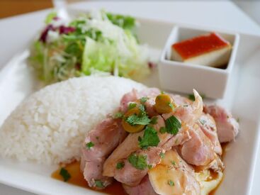 慶應義塾大学三田キャンパス　ザ・カフェテリア（パレスフードサービス株式会社) いつもの家事よりカンタンお仕事◎
調理作業はなし♪学生さんとのコミュニケーションもちょっとした楽しみの一つ