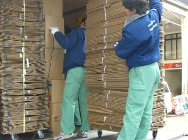 10～60代のスタッフさんが活躍中◎
年齢層も幅広いのでどの世代の方でもなじみやすい☆
皆さん優しくてすぐに打ち解けられます♪