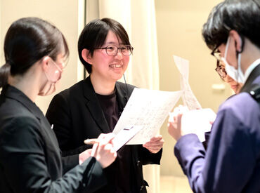 完全未経験でもOK！
3～7人チームで動くので安心◎
未経験の方でも機材操作可能♪ゼロから丁寧に教えます