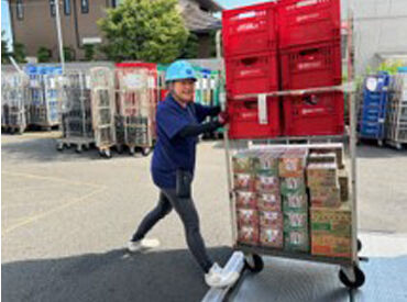 フレッシュ物流株式会社　桑名営業所 ＼ 運送業界は男社会のイメージが強い?! ／
「うちは女性ドライバーも多数活躍中★
社員の4人に1人は女性なんですよ◎」