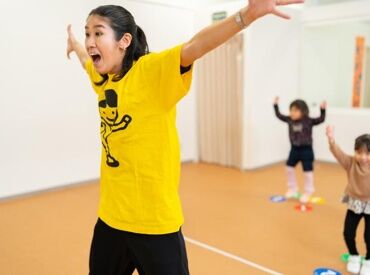 セイハダンスアカデミー　イオンモール豊川教室 初めての方でも安心の研修制度あり！スタッフ限定の特典などもあるのでお得に購入◎お仕事終わりにそのまま行けちゃいます♪