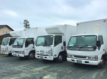 有限会社E-Logistics 先輩のサポート体制も充実◎
長距離運転なし×普通免許があれば
チャレンジOKです！
安定して長く働ける
環境が整っています◎