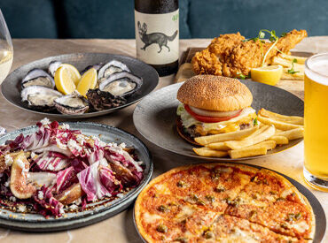 ≪JRセントラルタワーズ タワーズ12F≫
名古屋の中心街にあるタワー内で通勤◎
活気のある店内で、楽しいバイトLifeを