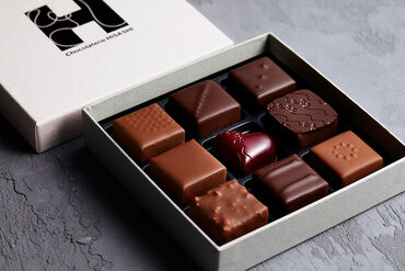 バイトデビューにもピッタリ＊
基本的な挨拶からスタートするなど研修も充実◎
困ったことは店長が対応するので安心ですよ！