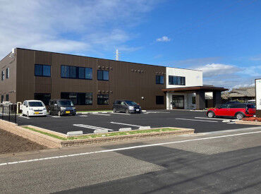 各務原ショートステイそよ風 ＼人柄重視の採用です！／
しっかりしたサポート体制で、安心して始められる環境♪
希望の働き方、お気軽にご相談を◎