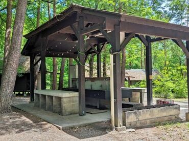 夏だけではなく、通年で営業しているキャンプ場なので、
長期勤務も可能です◎
働き方はお気軽にご相談ください♪