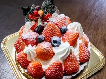 アズコーポレーション株式会社 広島支店 LA事業部(001) ＼クリスマスケーキのシール貼り＊／
あっという間に終わる簡単作業で、MAX日給9000円！
忙しい年末にぴったりな短期バイト★