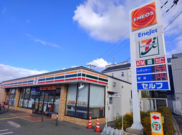 エナジースタッフ関西圏【勤務先：ENEOS セルフ堺北野田SS(8520)】 コンビニ併設のガソリンスタンド！
室内での作業がメインなので、雨風にも左右されません★
未経験も大歓迎!!