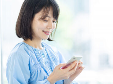 「新しいスマホってどう？」「このプラン変えたくて…」
コミュニケーションをとることがお給料に繋がります★