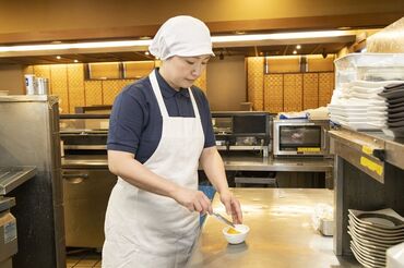 短時間もフルタイムも相談OK!自分のペースで働けるシフトが魅力♪
研修期間中も同時給なのでしっかり稼ぎたい方にも◎