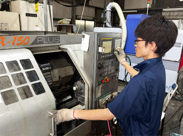 株式会社佐藤ネジ製作所 機械操作やお仕事の手順は基礎の"き”から丁寧にお教えします！
まずは誰でもできる作業からお任せするので、心配ご無用◎
