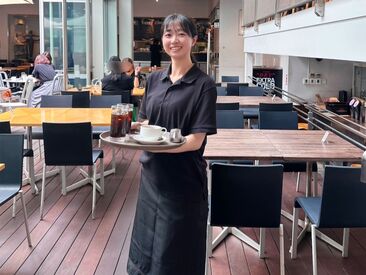 ECO FARM CAFE 632/エコ ファーム カフェ 632 20代・30代スタッフメインで活躍中♪
未経験スタートばかりなので安心です！
時給1300円∼スタート☆*