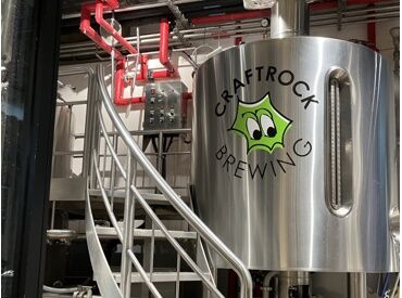 ＼店内でもビールを作ってます！／
クラフトビールの楽しさをご提供！プロとして美味しいビールを美味しいままお客様にお届け◎