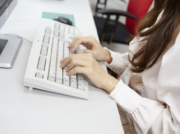 株式会社アイネスリレーションズ 【未経験OK★人気のデータ入力】
テンキーを使った数字入力が中心！
シンプル作業で、
すぐ慣れる事ができるお仕事です◎