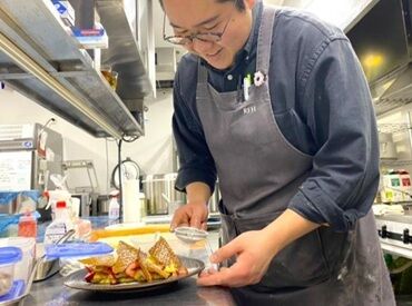 盛り付けや食材の準備、洗い場など、
簡単なお仕事からお任せします◎
料理経験がなくても
少しずつ覚えていけるので安心です!