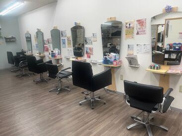 美容室ムーンラビット南アルプス店 「また美容師やってみたい」その気持ち、大歓迎♪
週1日・短時間からOKだから、ブランク明けでも安心スタート！