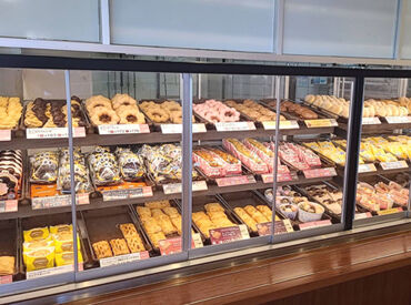 気になっている商品も…
⇒休憩中に食べたり…♪
⇒社割でお得にGetしたり…♪
メニューは実際に食べながらも覚えていけます◎