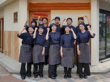RESTAURANT X（初台） ★学生さん大歓迎★
未経験や初バイトも大歓迎♪
優しい先輩が丁寧に教えるのでご安心を◎
