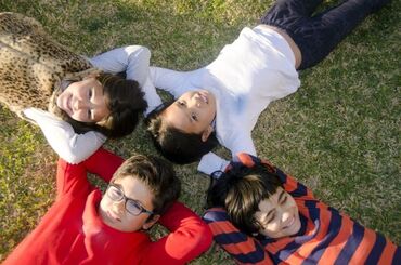 株式会社スマイルクルー （末吉小学校放課後キッズクラブ） 笑顔が溢れる風通しの良い職場なので
どんな些細なことでも相談しやすいです◎
空き時間には雑談でも盛り上がることも☆