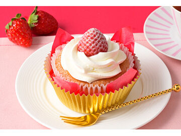 銀座コージーコーナー　アリオ鳳店 季節限定品も、定番のジャンボシュークリームも！
スタッフに配布される割引券の使用で、20％オフでお得に購入できるんです♪