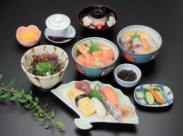 寿司・うなぎ　羽子吾（はねご） うなぎ・寿司がメインの日本料理を提供♪
髪色自由、髪型自由、ピアスOK、ネイルOKなど！
オシャレしながら働けます★