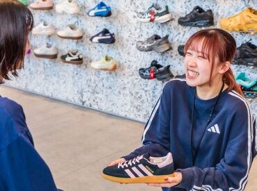 CNSアドバンス水戸内原 【900】 シューズやウェア、アウトドアアイテムなど、
お客さまの商品選びをサポートする中で、
自分の経験や知識が役に立つかも(^^♪