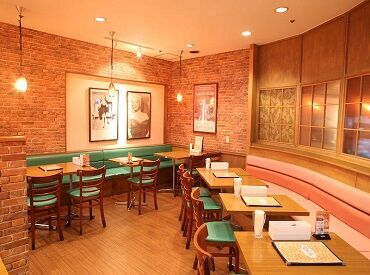イタリア家庭料理　ポルコロッソ　パレット久茂地店 パスタやハンバーグ等の定番メニューや、
季節限定メニューも豊富にご用意しております！
懐かしさを感じる味わいが魅力です♪