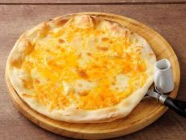 まかないは100円で好きなパスタやピザが選べる◎
シフト提出はLINEでラクラク♪