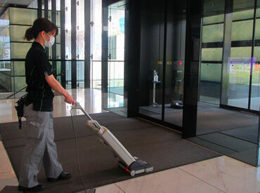 興和不動産ファシリティーズ株式会社　名古屋支店 未経験さんも活躍中です！
誰でもできる簡単な清掃作業☆
まずはお気軽にご応募ください♪