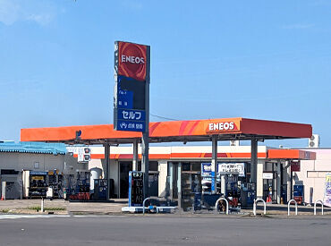 黒石インターセルフSS（株式会社須藤善石油店） 車好き・経験者も大歓迎！
初めてでも優しく教えるので安心して働けます◎
普通自動車免許があれば経験は不問です♪