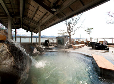 未経験・ブランク明けも大歓迎！
基本的に接客はありません◎
浴場や脱衣所の簡単な整理♪
コツコツ・モクモクなお仕事です！