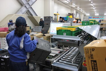 幅広い年代が活躍中！
みんなで協力しあうことも、
一人でコツコツ進めることもできる作業です♪