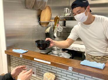 困ったときはお互い様◎
家庭の都合や急な予定の変更があったときは、
スタッフ同士でシフトの入れ替えの相談もOKです。
