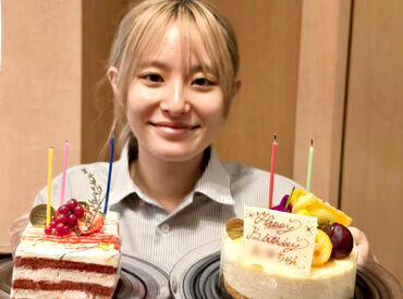 手打ちそば 芳とも庵 【誕生日もみんなでお祝い！】
常連さんからケーキを頂きました♪
「シフトじゃないけどお祝いに来ちゃった！」なんて子も◎