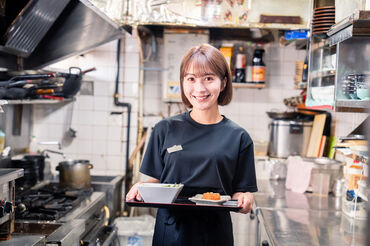 ◆ランチ帯の短時間で／主婦(夫)さん
◆学校終わりに／高校生・大学生
◆掛け持ちバイトで／フリーターさん
働き方は自由自在♪