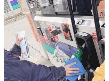 ≪学歴は不問≫20～50代のスタッフ多数活躍中！ほとんど裏方で作業して頂くことになるので、自分のペースで働けますよ◎