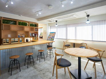 『ブランクがあるけど、また事務の仕事をしたい！』
『初めてだけど、資格取得も目指したい！』
そんな方、大歓迎◎