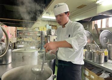 株式会社スコット【勤務地：真駒内カントリークラブ】 深夜営業はないからこそ、体への負担は少なめ◎
昇給、賞与、資格サポートなど福利厚生も充実しています。
※他施設の写真です