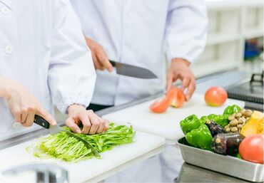 経験やスキルも大切ですが、
それ以上に「子どもたちの食を大切にしたい」
という想いを持った方と一緒に働けたら嬉しいです。
