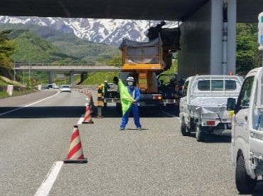 ロードリサーチ株式会社　高崎営業所（案件15） たくさんのメンバーがお仕事している当社。
従業員は内勤・現場職含めて250名！
福利厚生や待遇もしっかり★