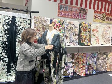 学生さんも大歓迎◎
誰でもできる簡単なアンケート調査！
声かけに緊張する方も、店舗スタッフのサポートがあるので安心☆