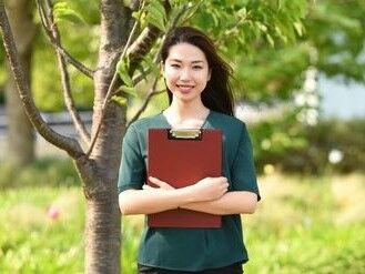 完全在宅だからこそ、ネイルや髪色も自由♪