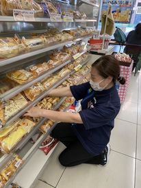 お仕事内容がイメージしやすいコンビニスタッフ★
初めて正社員を目指すなら、大手ファミマで決まり♪