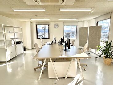 できたばかりの新しい&キレイなオフィスで快適に働けます♪
勤務曜日や時間なども気軽にご相談ください◎