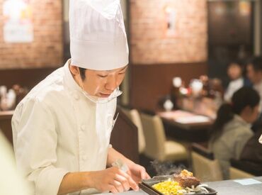 いきなりステーキ　イオンタウン姶良店 はじめは元気に
「いらっしゃいませ！」が言えればOK。
たくさんの仲間と一緒に協力しながら
ニコニコ笑顔でお仕事しましょう！