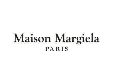 Maison Margiela 鳥栖プレミアム・アウトレット店 入店前には研修があるのでブランドの歴史や世界観、商品知識などが学べます！
未経験の方もお気軽にご応募ください◎